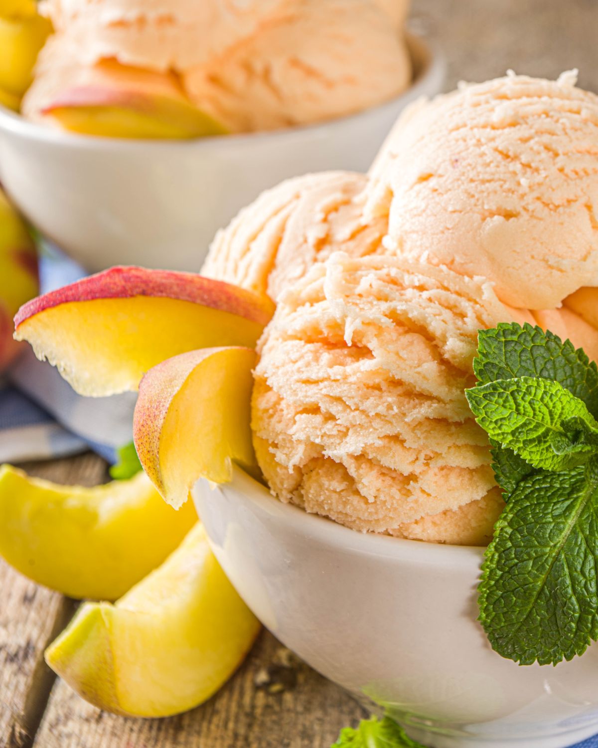 Homemade Peach Ice Cream